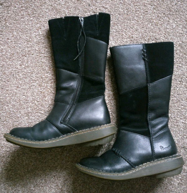 dr martens uk size 4